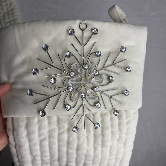 Pottery Barn Ivory Channel Quilted Lined Holiday Stockings Crystal Snowflakes x2 - Picture 4 of 16